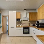 Apartment Familienhaus