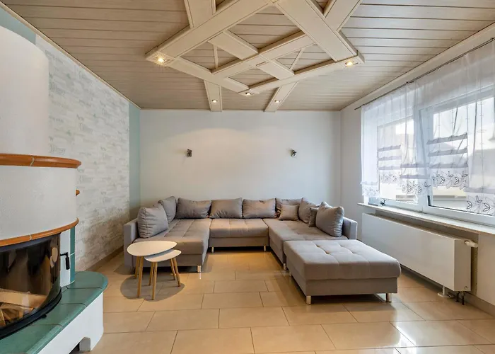 Lägenhet Familienhaus