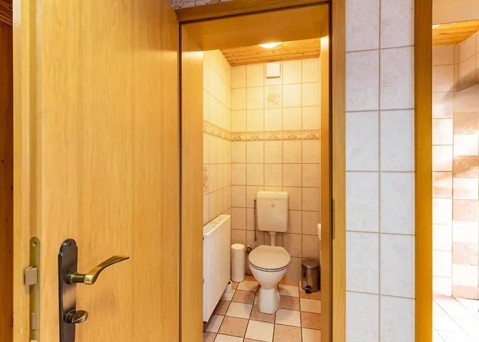 Lägenhet Familienhaus