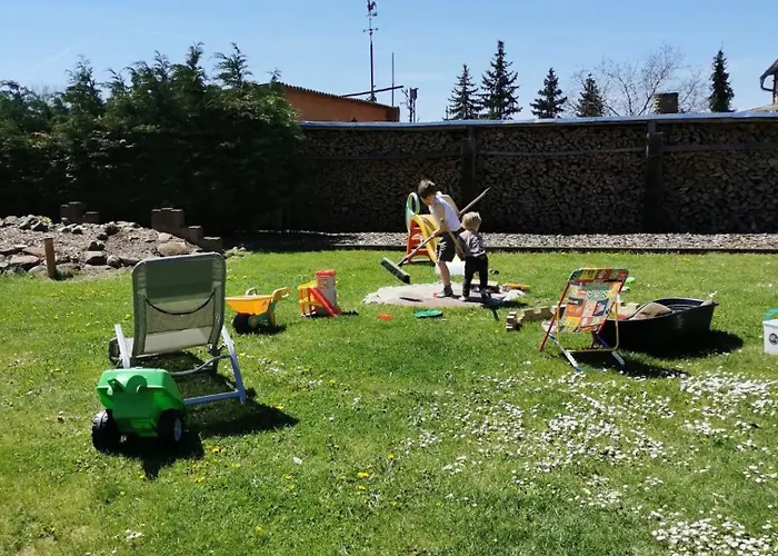 Familienhaus Lägenhet